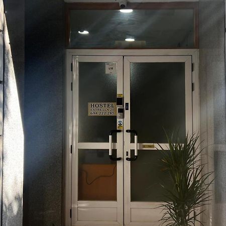 Hostel Estrella 20 มาดริด ภายนอก รูปภาพ